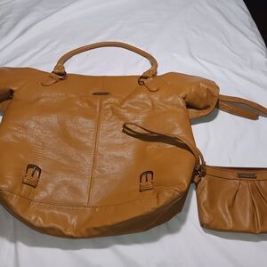 timi & leslie Charlie Diaper Bag with side bag in good condition any defects see